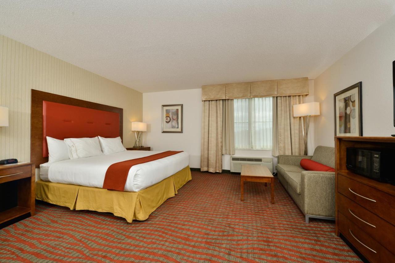 Holiday Inn Express Boston-Milford By Ihg Exterior foto